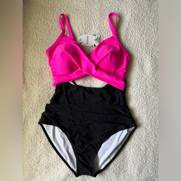 Brand new with tag EoMENIE swimsuit - Picture 5 of 8